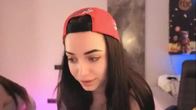 Image 10 of mcflurry18 Stream on Chaturbate on 4 months ago