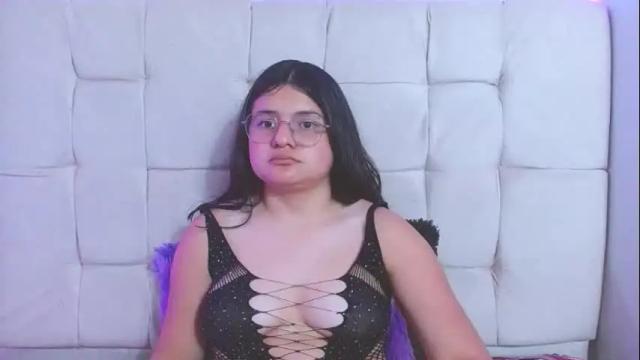 Image 10 of mckennahot303av Stream on Chaturbate on 1 month ago