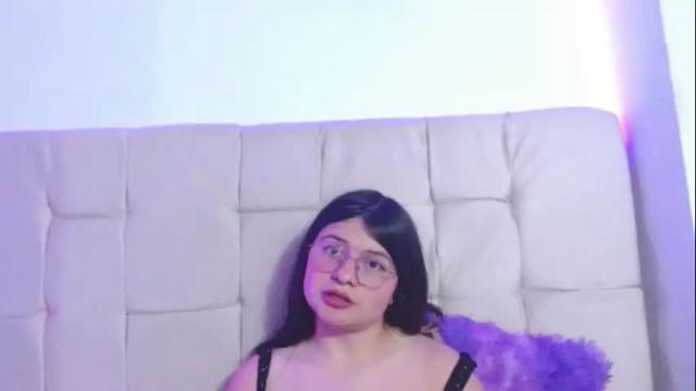 Image 4 of mckennahot303av Stream on Chaturbate on 1 month ago