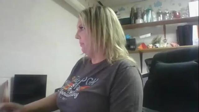 Image 2 of mcloventits Stream on Chaturbate on 1 month ago
