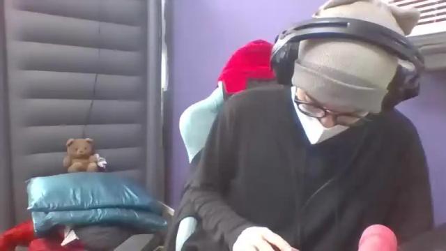 Image 6 of mdcrudelis Stream on Chaturbate on 14 months ago