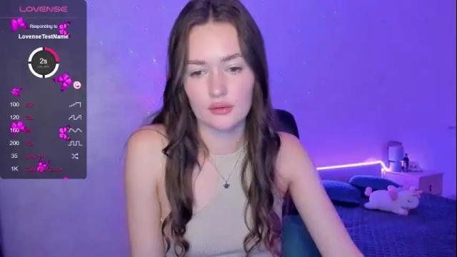 Image 8 of me_elfiee Stream on Chaturbate on 20 months ago