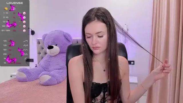 Thumbnail 1, me_elfiee's Stream at Chaturbate, 19 months ago