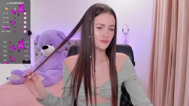 Thumbnail 3, me_elfiee's Stream at Chaturbate, 18 months ago