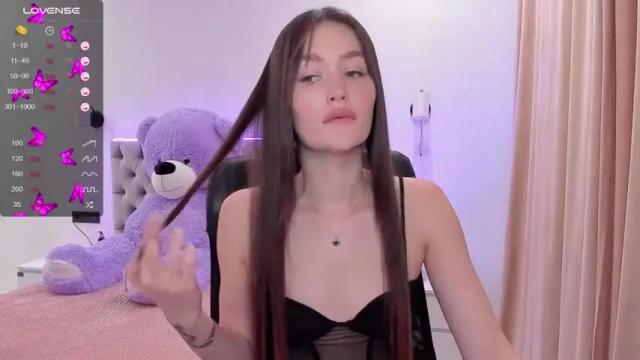 Thumbnail 2, me_elfiee's Stream at Chaturbate, 18 months ago