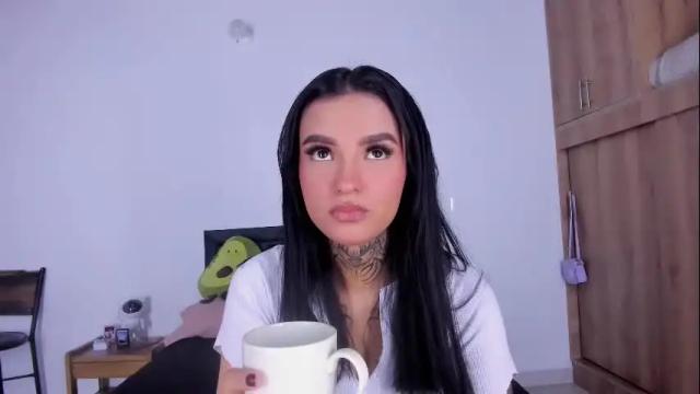 Image 2 of medussa13 Stream on Chaturbate on 3 days ago