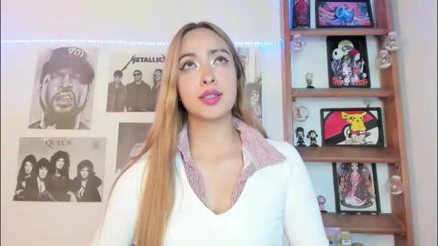 Image 3 of meeowlody Stream on Chaturbate on 4 months ago