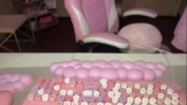 Image 8 of meetsouthernpeach Stream on Chaturbate on 1 month ago