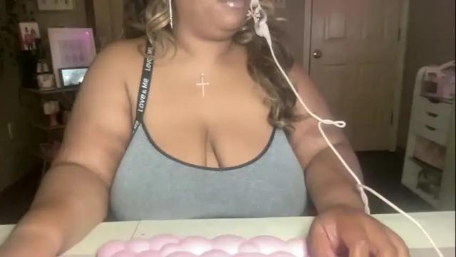 Image 4 of meetsouthernpeach Stream on Chaturbate on 2 days ago