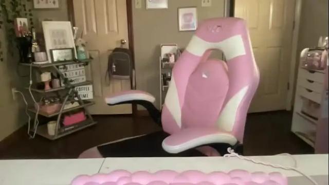 Image 12 of meetsouthernpeach Stream on Chaturbate on 2 months ago