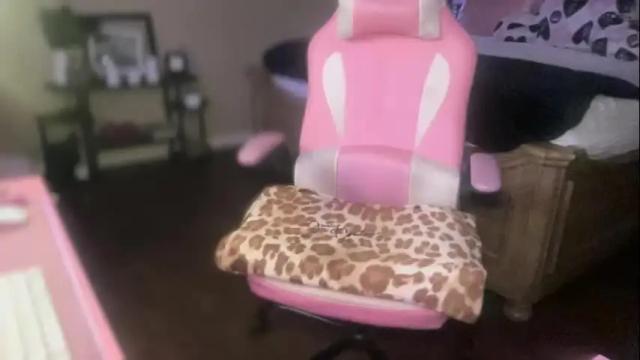 Image 6 of meetsouthernpeach Stream on Chaturbate on 1 month ago