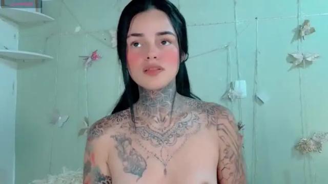 Image 12 of mega_fox_ Stream on Chaturbate on 15 months ago
