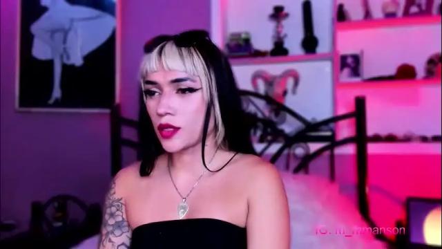 Image 7 of megan__manson Stream on Chaturbate on 4 months ago