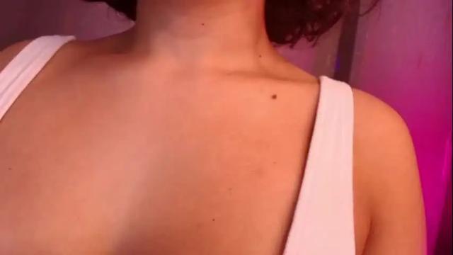 Image 12 of megan_akbar Stream on Chaturbate on 6 months ago