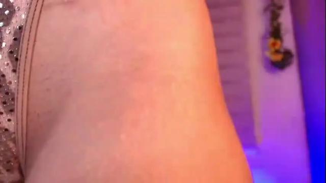 Image 4 of megan_akbar Stream on Chaturbate on 5 months ago