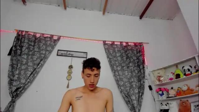 Image 8 of megan_and_clohe Stream on Chaturbate on 26 days ago