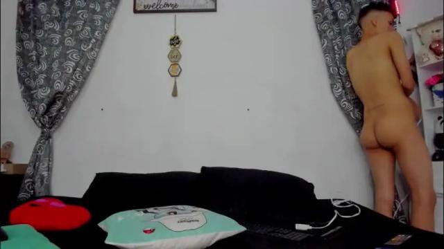 Image 12 of megan_and_clohe Stream on Chaturbate on 25 days ago
