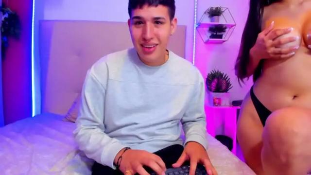 Image 2 of megan_and_paolo Stream on Chaturbate on 20 months ago