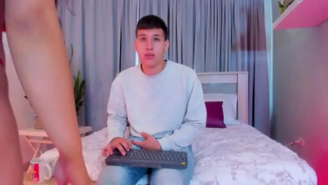 Image 6 of megan_and_paolo Stream on Chaturbate on 13 months ago