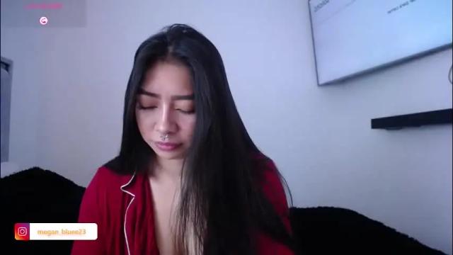 Image 6 of megan_bluee_ Stream on Chaturbate on 3 months ago
