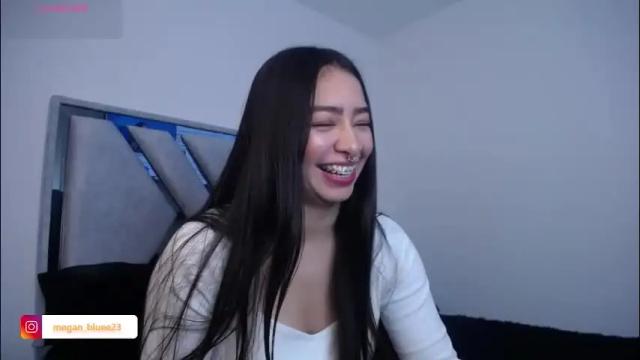 Image 10 of megan_bluee_ Stream on Chaturbate on 2 months ago