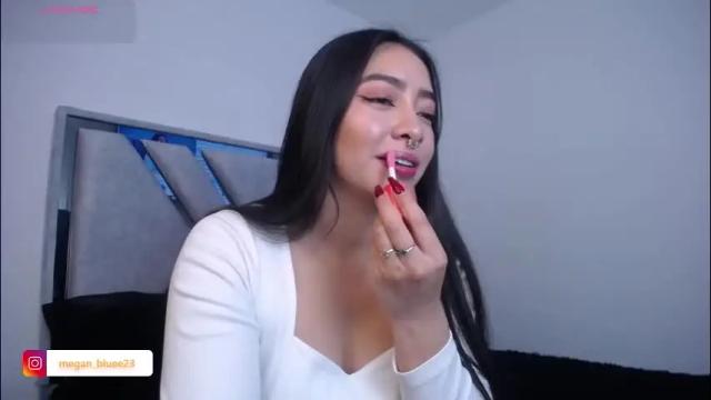 Image 11 of megan_bluee_ Stream on Chaturbate on 2 months ago
