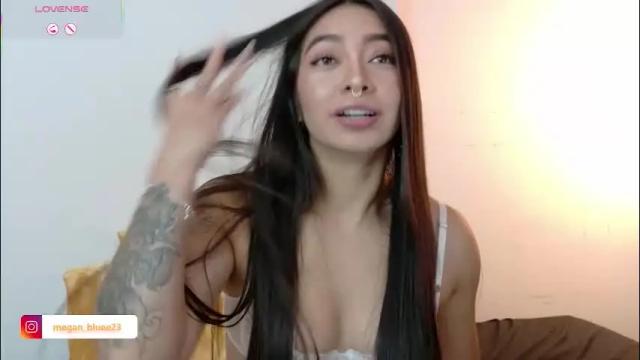 Image 7 of megan_bluee_ Stream on Chaturbate on 15 days ago