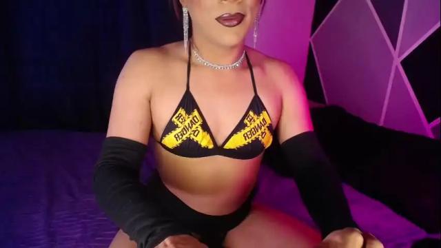 Image 8 of megan_bratz Stream on Chaturbate on 2 months ago
