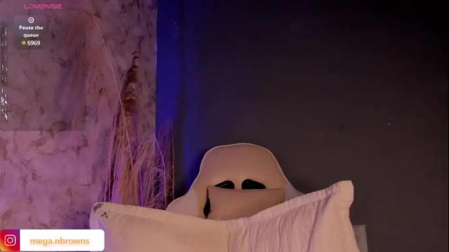 Image 3 of megan_browns1 Stream on Chaturbate on 7 days ago