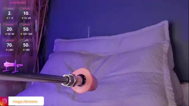 Image 4 of megan_browns1 Stream on Chaturbate on 2 days ago