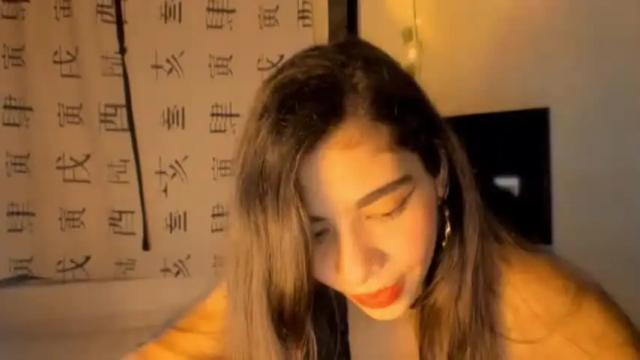 Image 10 of megan_charlotte Stream on Chaturbate on 21 months ago