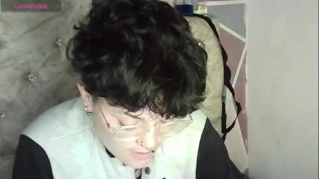 Image 12 of megan_coop3r_ Stream on Chaturbate on 1 month ago