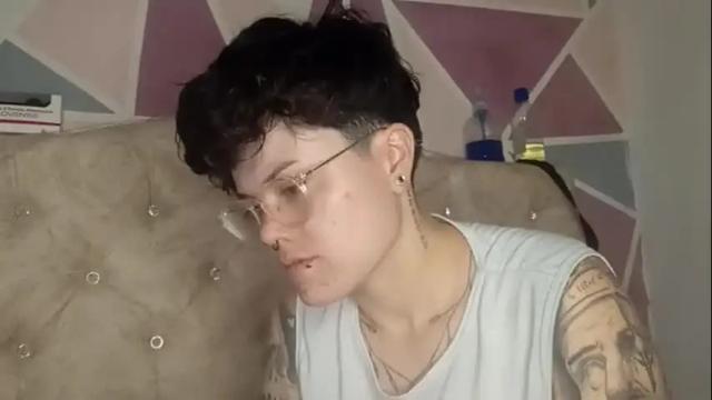 Image 2 of megan_coop3r_ Stream on Chaturbate on 1 month ago