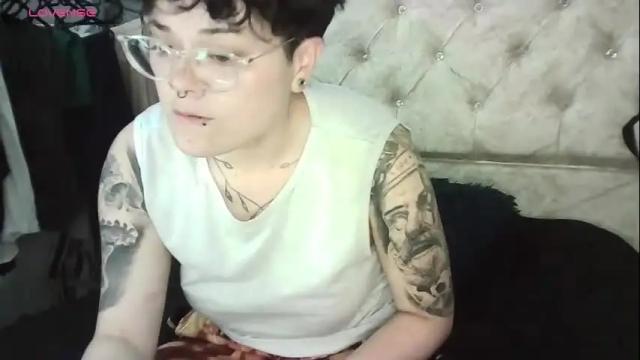 Image 6 of megan_coop3r_ Stream on Chaturbate on 1 month ago