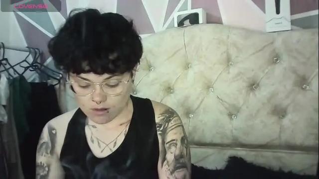 Image 10 of megan_coop3r_ Stream on Chaturbate on 22 days ago