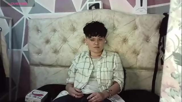 Image 6 of megan_coop3r_ Stream on Chaturbate on 20 days ago