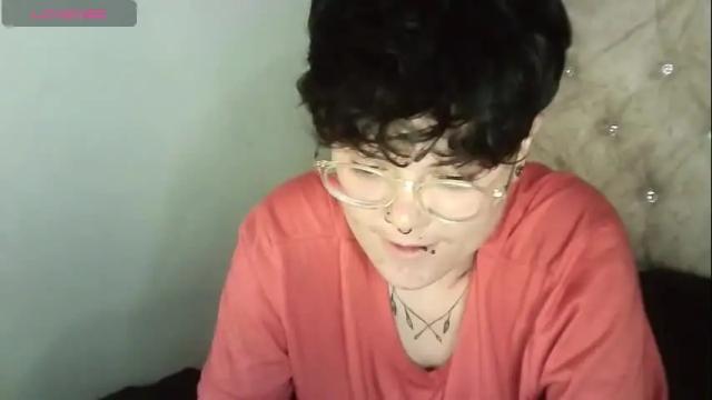 Image 10 of megan_coop3r_ Stream on Chaturbate on 17 days ago