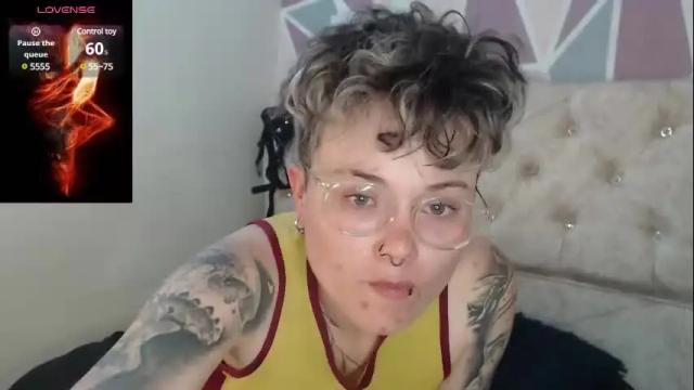 Image 4 of megan_coop3r_ Stream on Chaturbate on 11 days ago