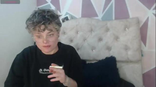 Image 6 of megan_coop3r_ Stream on Chaturbate on 3 days ago
