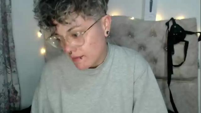 Image 2 of megan_coop3r_ Stream on Chaturbate on 1 month ago