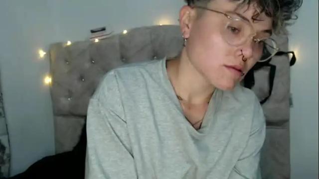 Image 6 of megan_coop3r_ Stream on Chaturbate on 1 month ago