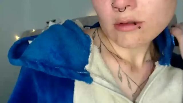 Image 4 of megan_coop3r_ Stream on Chaturbate on 1 month ago