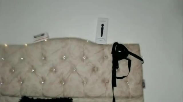 Image 10 of megan_coop3r_ Stream on Chaturbate on 19 days ago