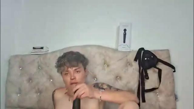 Image 8 of megan_coop3r_ Stream on Chaturbate on 11 days ago