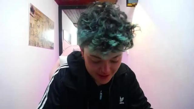 Image 7 of megan_coopeer Stream on Chaturbate on 16 months ago