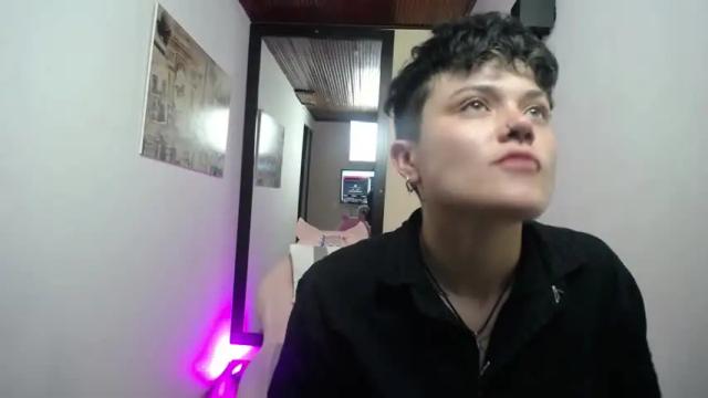 Image 10 of megan_coopeer Stream on Chaturbate on 16 months ago