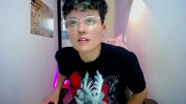 Image 3 of megan_coopeer Stream on Chaturbate on 15 months ago