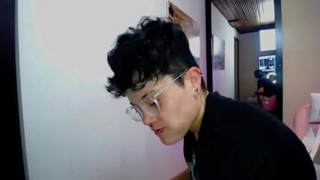 Image 11 of megan_coopeer Stream on Chaturbate on 15 months ago