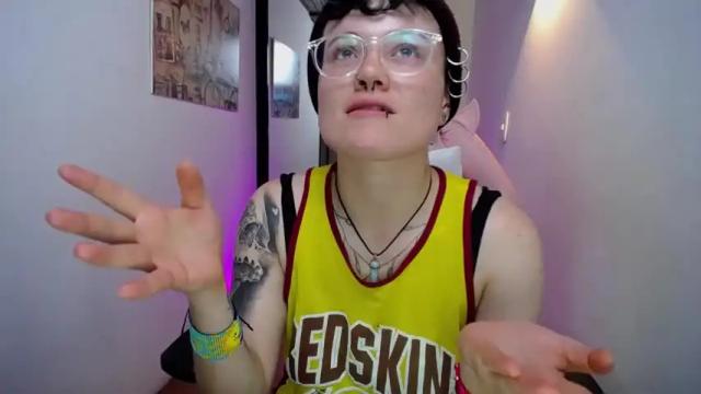 Image 12 of megan_coopeer Stream on Chaturbate on 15 months ago