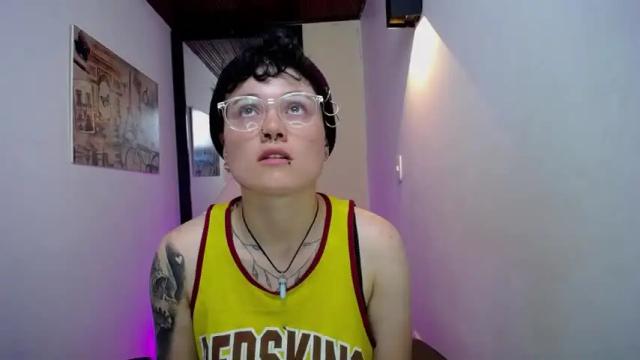 Image 3 of megan_coopeer Stream on Chaturbate on 15 months ago